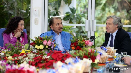 Presidente Daniel y Compañera reciben al Secretario General OEA, Luis Almagro