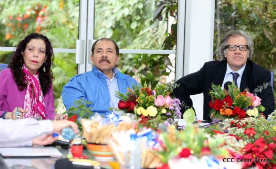 Presidente Daniel y Compañera reciben al Secretario General OEA, Luis Almagro