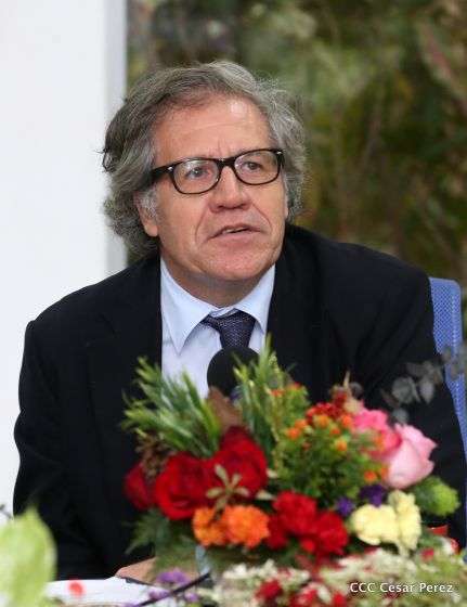 Presidente Daniel y Compañera reciben al Secretario General OEA, Luis Almagro