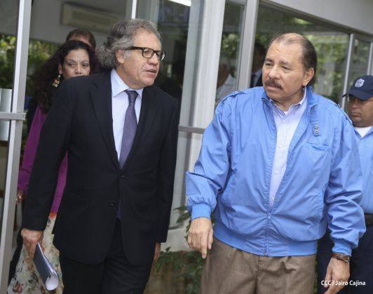 Presidente Daniel y Compañera reciben al Secretario General OEA, Luis Almagro