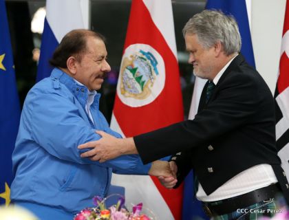 Daniel y Rosario reciben cartas credenciales de los Embajadores de la Unión Europea, Federación de Rusia y Costa Rica