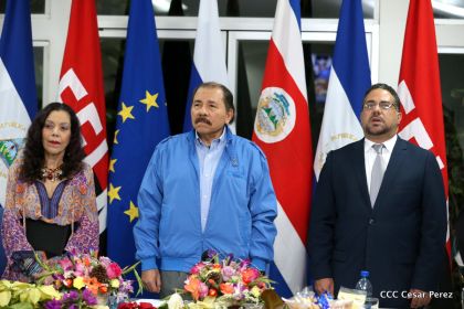 Daniel y Rosario reciben cartas credenciales de los Embajadores de la Unión Europea, Federación de Rusia y Costa Rica