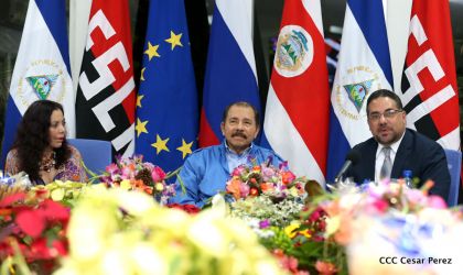 Daniel y Rosario reciben cartas credenciales de los Embajadores de la Unión Europea, Federación de Rusia y Costa Rica