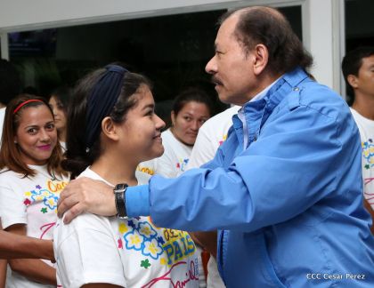 Daniel y Rosario reciben cartas credenciales de los Embajadores de la Unión Europea, Federación de Rusia y Costa Rica