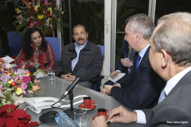 Daniel y Rosario se reúnen con Vice Primer Ministro de Rusia, Dmitri Rogozin