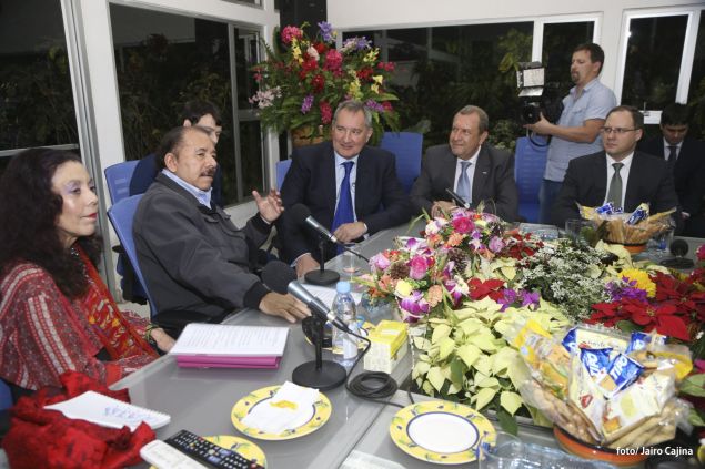 Daniel y Rosario se reúnen con Vice Primer Ministro de Rusia, Dmitri Rogozin