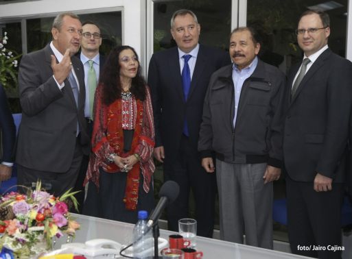Daniel y Rosario se reúnen con Vice Primer Ministro de Rusia, Dmitri Rogozin