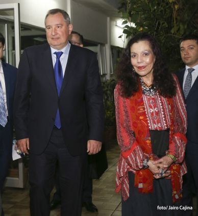 Daniel y Rosario se reúnen con Vice Primer Ministro de Rusia, Dmitri Rogozin