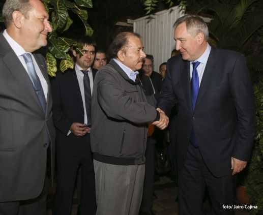 Daniel y Rosario se reúnen con Vice Primer Ministro de Rusia, Dmitri Rogozin