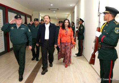 Daniel y Rosario presiden acto de graduación de cadetes del Ejército de Nicaragua