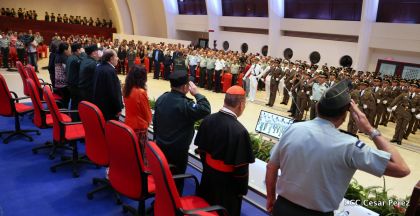 Daniel y Rosario presiden acto de graduación de cadetes del Ejército de Nicaragua