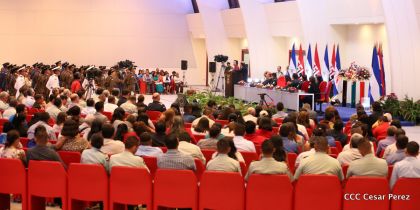 Daniel y Rosario presiden acto de graduación de cadetes del Ejército de Nicaragua
