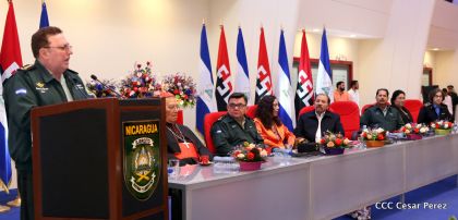 Daniel y Rosario presiden acto de graduación de cadetes del Ejército de Nicaragua