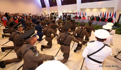 Daniel y Rosario presiden acto de graduación de cadetes del Ejército de Nicaragua