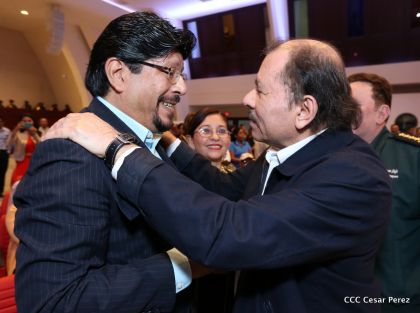 Daniel y Rosario presiden acto de graduación de cadetes del Ejército de Nicaragua