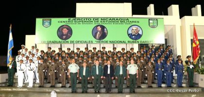 Daniel y Rosario presiden acto de graduación de cadetes del Ejército de Nicaragua