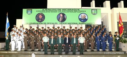 Daniel y Rosario presiden acto de graduación de cadetes del Ejército de Nicaragua
