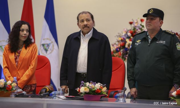 Daniel y Rosario presiden acto de graduación de cadetes del Ejército de Nicaragua