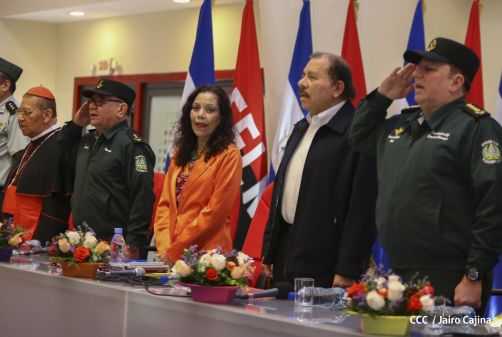 Daniel y Rosario presiden acto de graduación de cadetes del Ejército de Nicaragua