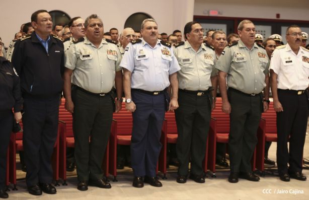 Daniel y Rosario presiden acto de graduación de cadetes del Ejército de Nicaragua