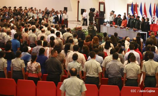Daniel y Rosario presiden acto de graduación de cadetes del Ejército de Nicaragua
