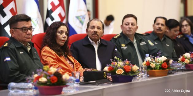Daniel y Rosario presiden acto de graduación de cadetes del Ejército de Nicaragua