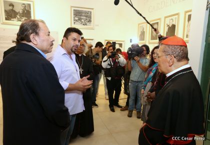 Daniel y Rosario inauguran el Museo San Juan Pablo II