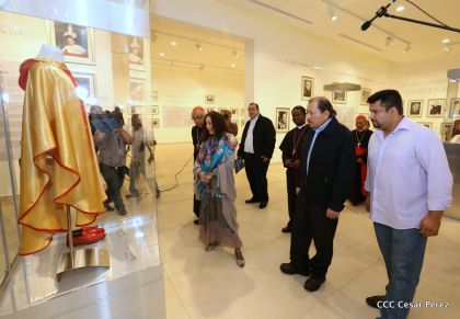 Daniel y Rosario inauguran el Museo San Juan Pablo II