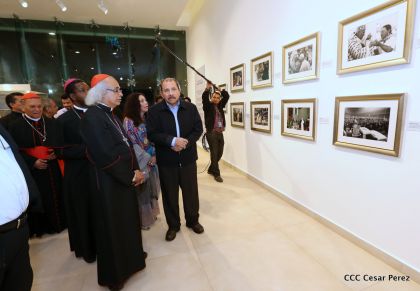 Daniel y Rosario inauguran el Museo San Juan Pablo II