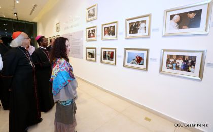 Daniel y Rosario inauguran el Museo San Juan Pablo II