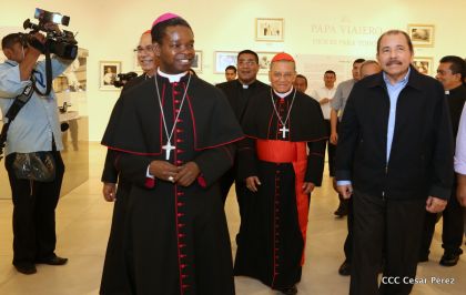 Daniel y Rosario inauguran el Museo San Juan Pablo II