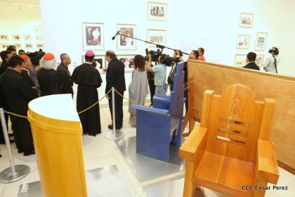 Daniel y Rosario inauguran el Museo San Juan Pablo II