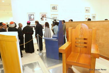 Daniel y Rosario inauguran el Museo San Juan Pablo II