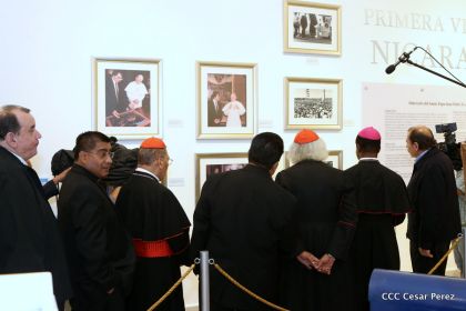 Daniel y Rosario inauguran el Museo San Juan Pablo II