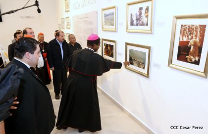 Daniel y Rosario inauguran el Museo San Juan Pablo II