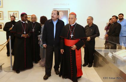 Daniel y Rosario inauguran el Museo San Juan Pablo II