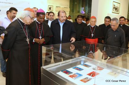 Daniel y Rosario inauguran el Museo San Juan Pablo II