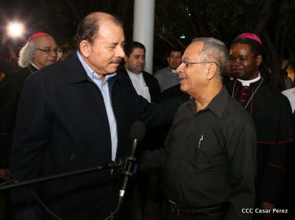 Daniel y Rosario inauguran el Museo San Juan Pablo II