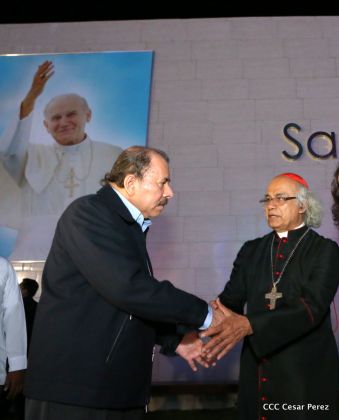 Daniel y Rosario inauguran el Museo San Juan Pablo II