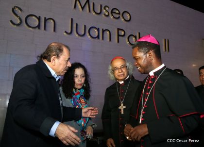 Daniel y Rosario inauguran el Museo San Juan Pablo II