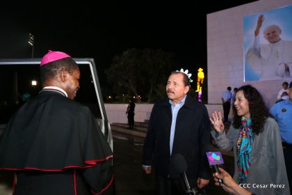 Daniel y Rosario inauguran el Museo San Juan Pablo II
