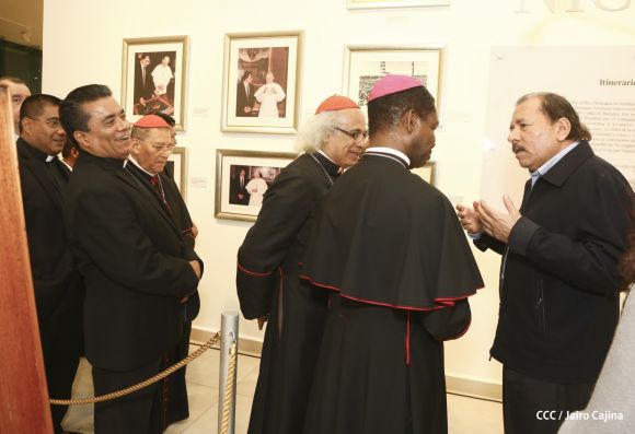 Daniel y Rosario inauguran el Museo San Juan Pablo II