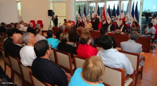 Presidente Daniel se reúne con diputados del PARLACEN