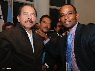 Presidente Daniel se reúne con diputados del PARLACEN