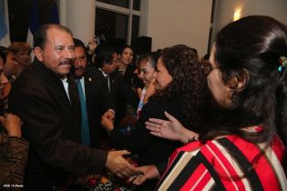 Presidente Daniel se reúne con diputados del PARLACEN