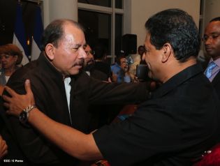 Presidente Daniel se reúne con diputados del PARLACEN