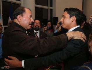 Presidente Daniel se reúne con diputados del PARLACEN