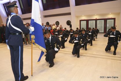 XIX Promoción de Damas y Caballeros Cadetes de la Academia de la Policía Nacional