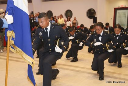 XIX Promoción de Damas y Caballeros Cadetes de la Academia de la Policía Nacional