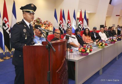 XIX Promoción de Damas y Caballeros Cadetes de la Academia de la Policía Nacional